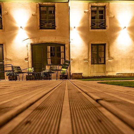 Le Boho . Centre-Ville Macon . Proche Gare . Design . Neuf . Wifi . Climatisation . Confort Luaran gambar
