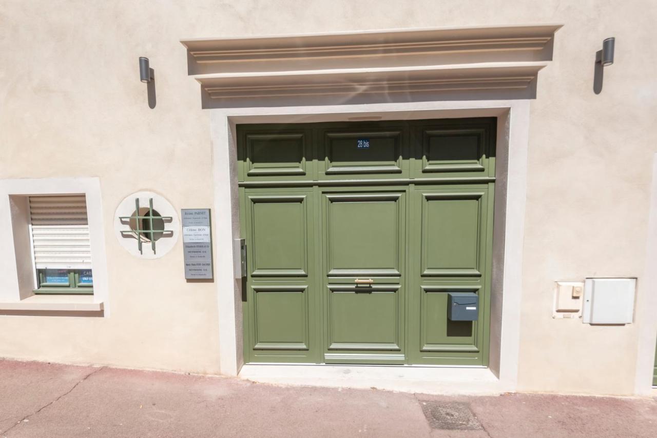 Le Boho . Centre-Ville Macon . Proche Gare . Design . Neuf . Wifi . Climatisation . Confort Luaran gambar