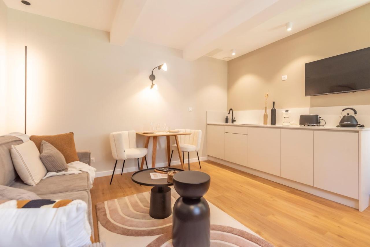 Le Boho . Centre-Ville Macon . Proche Gare . Design . Neuf . Wifi . Climatisation . Confort Luaran gambar