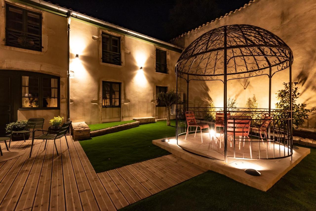 Le Boho . Centre-Ville Macon . Proche Gare . Design . Neuf . Wifi . Climatisation . Confort Luaran gambar