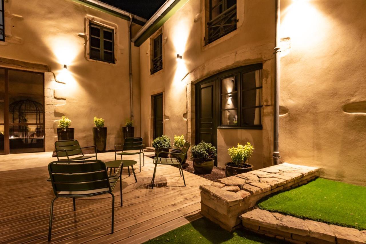 Le Boho . Centre-Ville Macon . Proche Gare . Design . Neuf . Wifi . Climatisation . Confort Luaran gambar